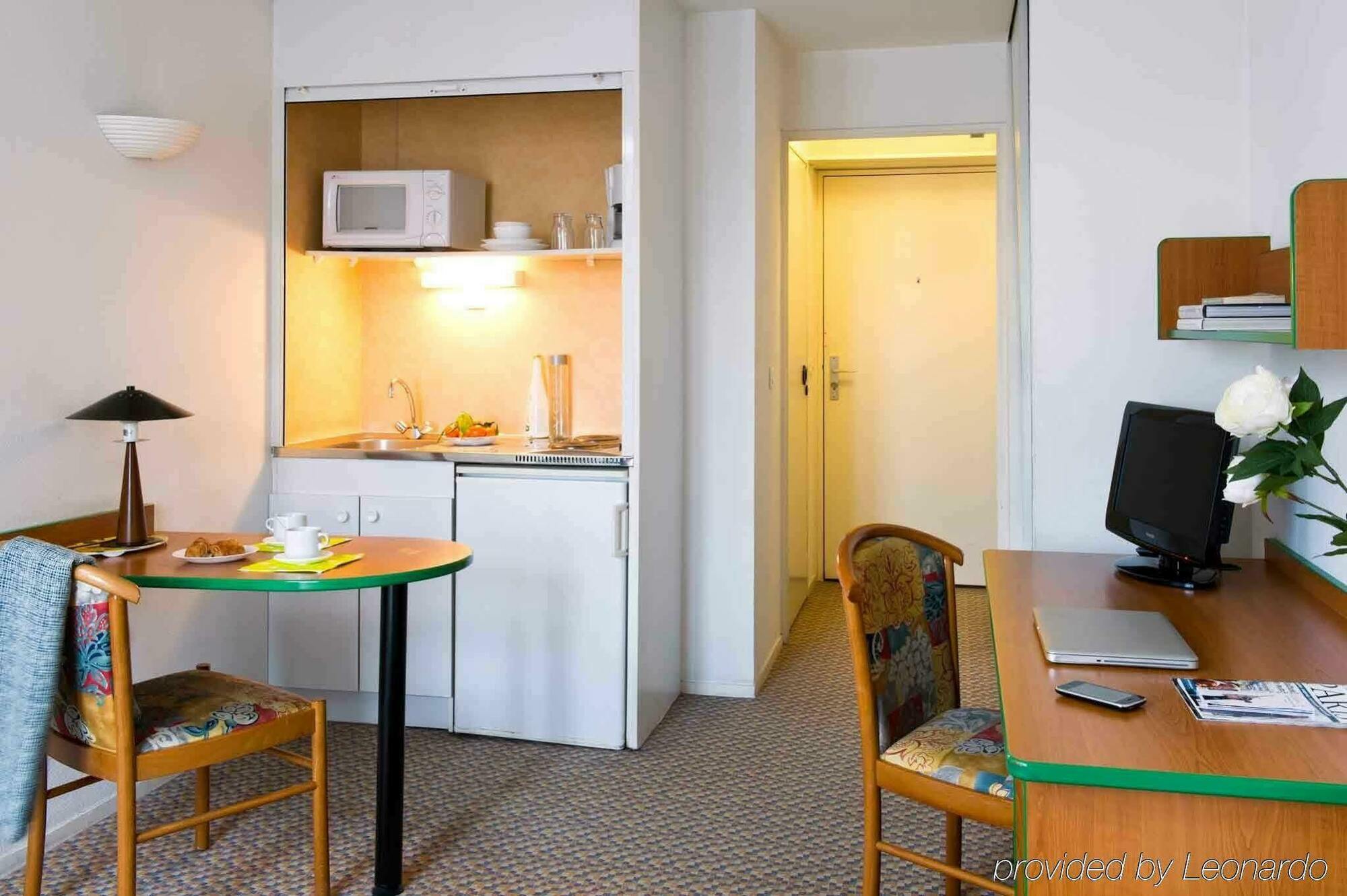 Aparthotel Adagio Access Paris Майсонс-Алфорт Екстериор снимка